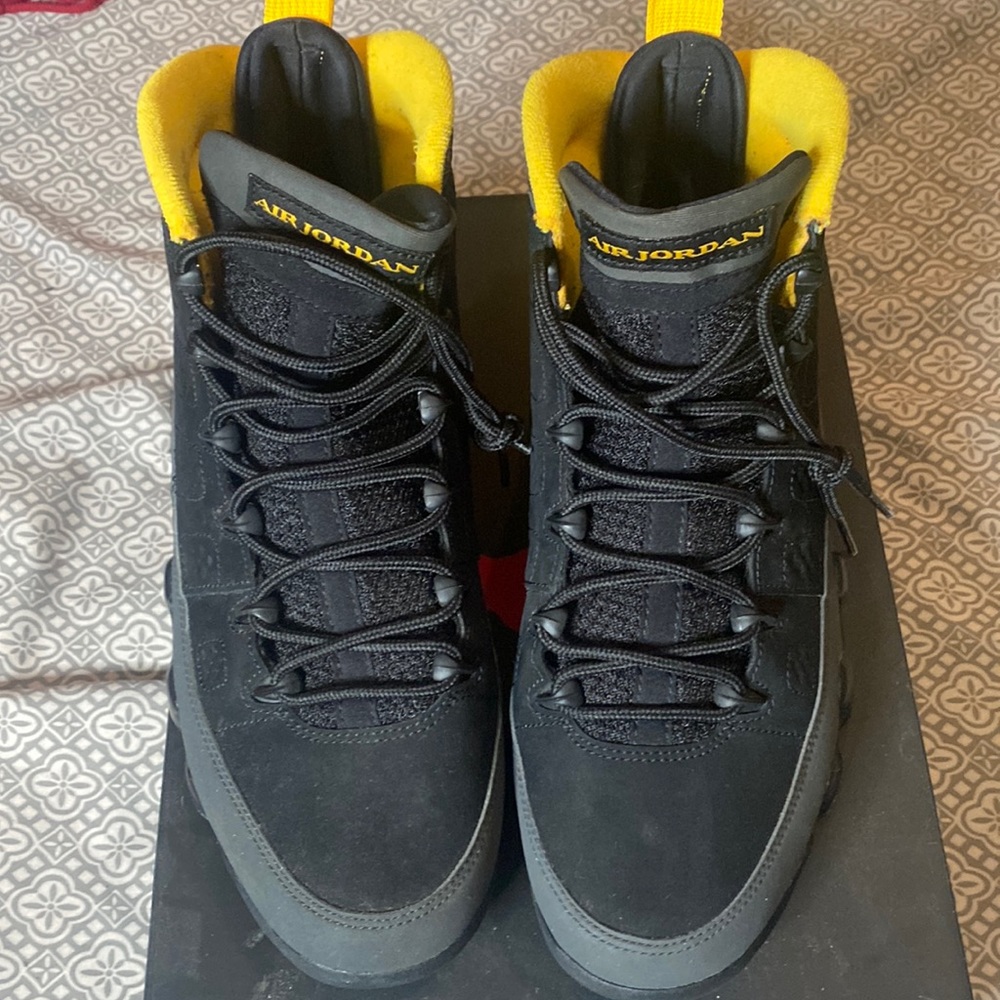 jordan retro 9 university gold